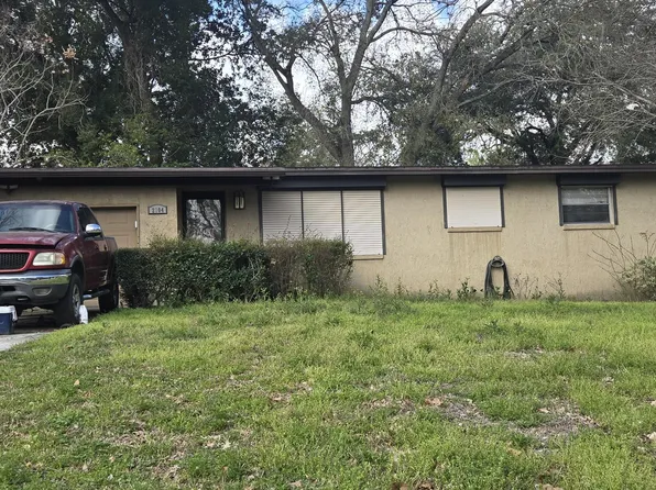 2104 LIMOGES Drive S, Jacksonville, FL 32210