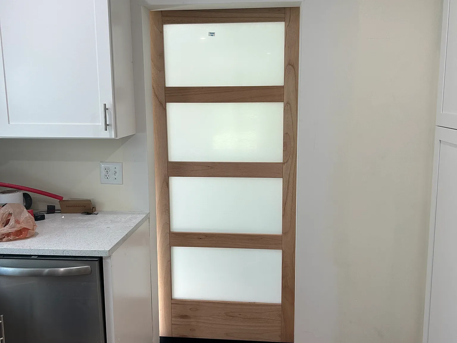 3 bed, 1032 sqft, $2,000 — Photo 3