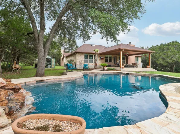 9212 Shady Meadow Dr, Boerne, TX 78006