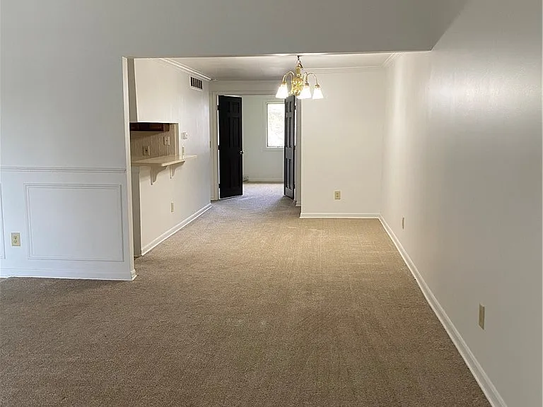 4585 Chestnut Ridge Rd #4 — Photo 10