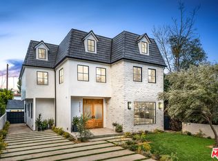 12115 Viewcrest Rd, Studio City, CA 91604