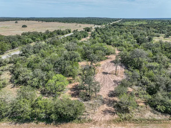 Pumper Rd, Luling, TX 78648