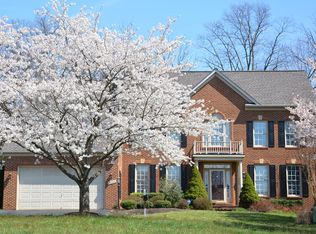 26008 Firefly Ln, Chantilly, VA 20152