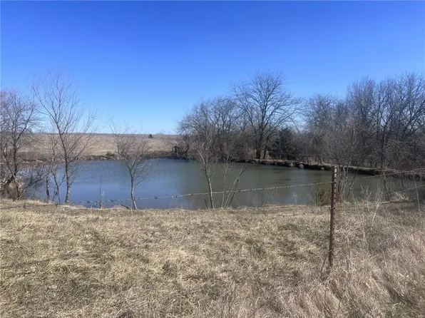 18997 Bolling Rd, Lawson, MO 64062