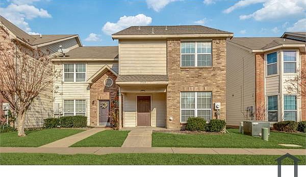1st image of 5764 Giddyup Ln