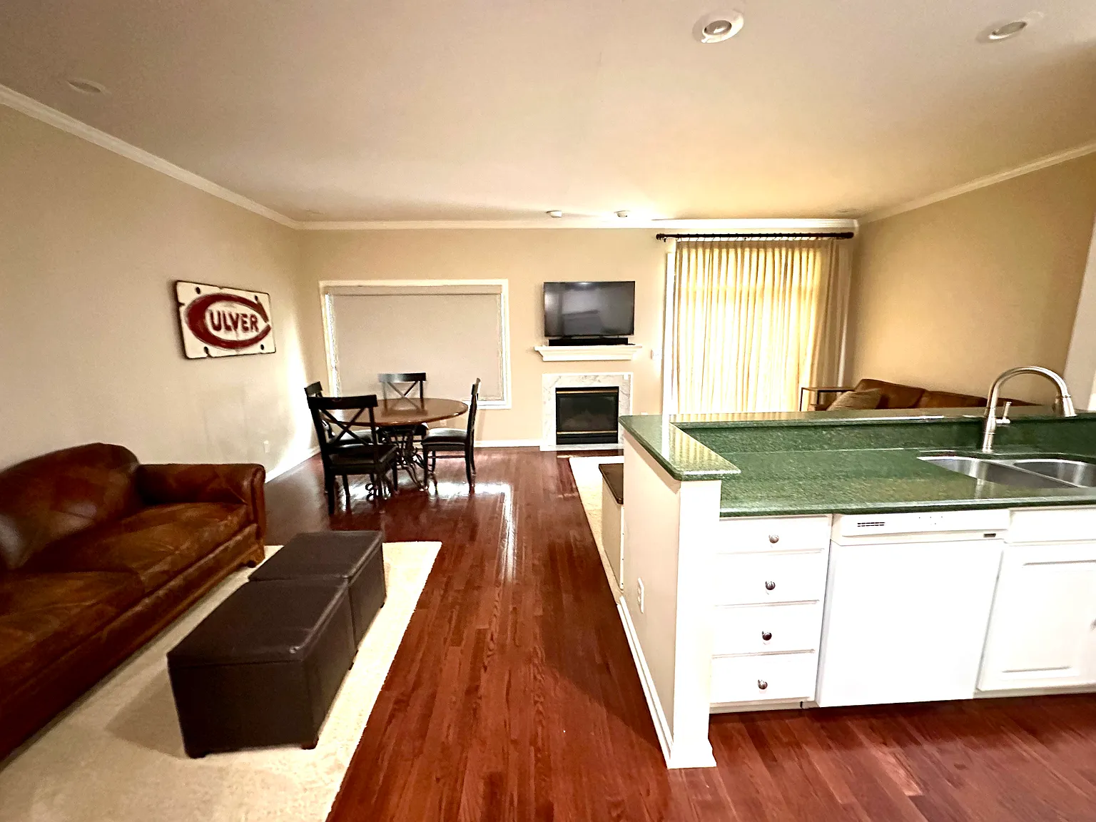 3 bed, 2.5 bath, 1632 sqft, $2,150 — Photo 4