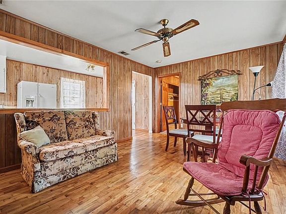 5th image of 3944 Fairburn Rd