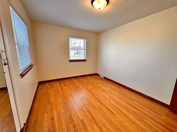 4th image of 494 Lee St #2S
