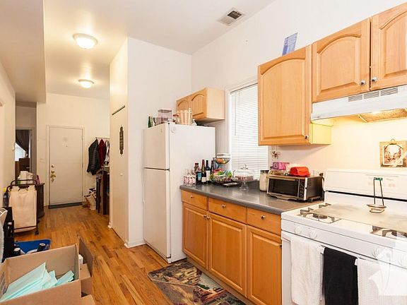 4th image of 2518 N Campbell Ave APT 2