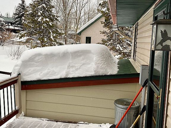 5th image of 1786 Meadow Ln