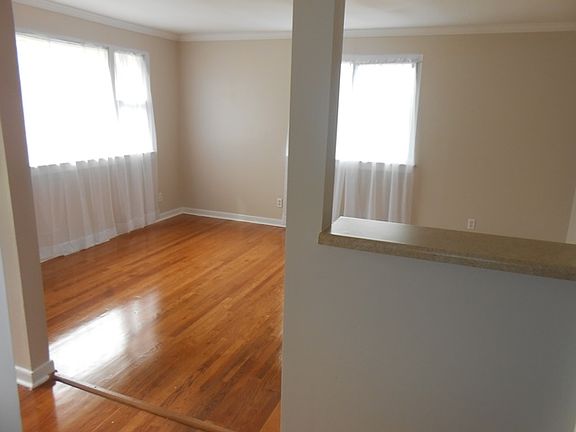 3rd image of 3801 Ferndale Cir