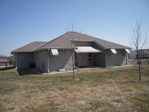 3rd image of 7710 S 171st St