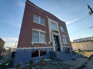 19 N 12th St APT 4, Terre Haute, IN 47807