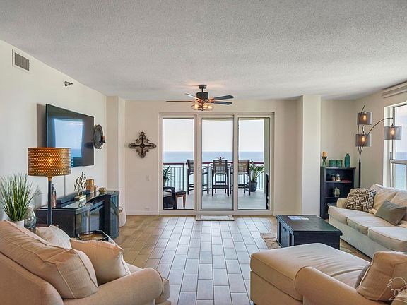 4th image of 8515 Gulf Blvd #Penthouse 2d
