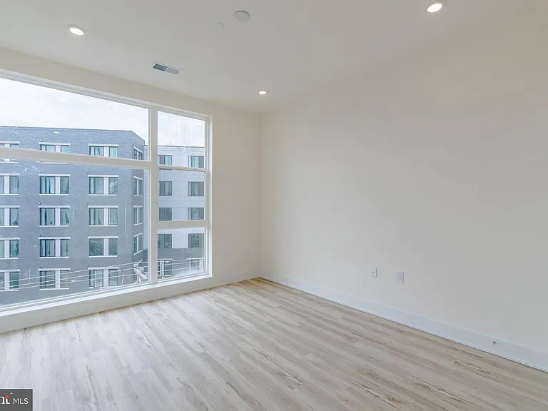 1129 Germantown Ave #4C — Photo 19