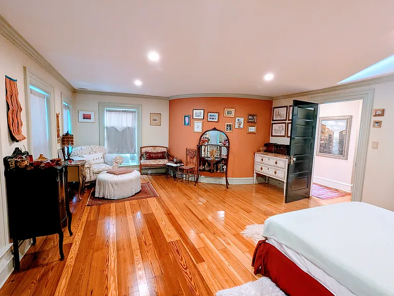 14 Highland Ave — Photo 17