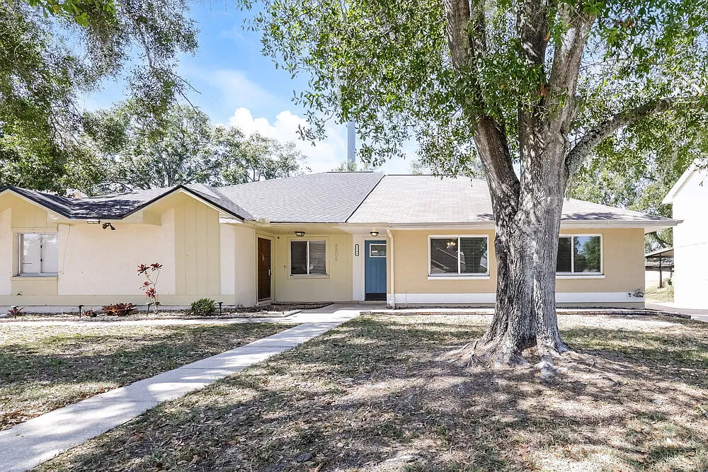 2 bed, 2.0 bath, 1094 sqft, $1,840 — Photo 1