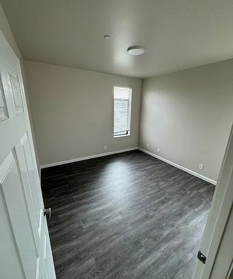 755 Farmers Ln — Photo 8