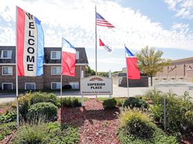 Superior Place Apartments