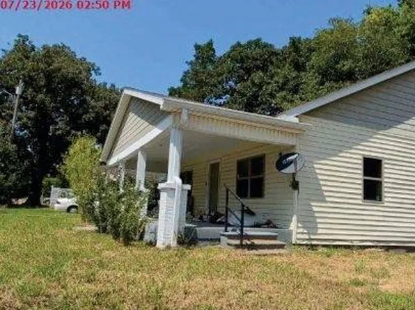 182 N Forrest Ave, Camden, TN 38320