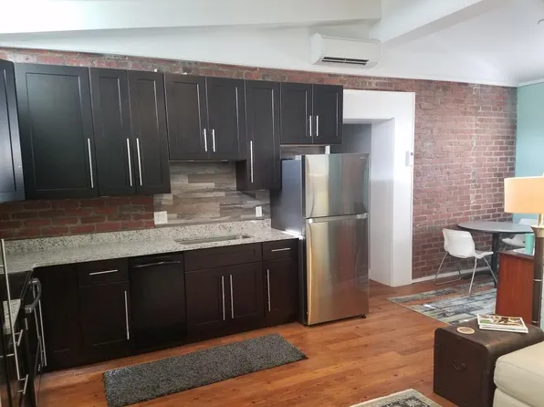 2418 E 14th St, Chattanooga, TN 37404
