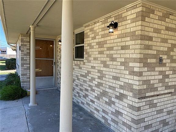3rd image of 4522 Park Dr S