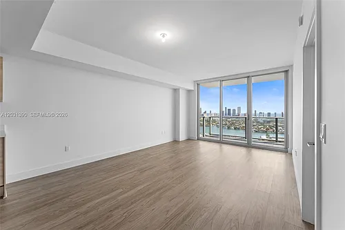 16385 Biscayne Blvd #3120 Photo 1