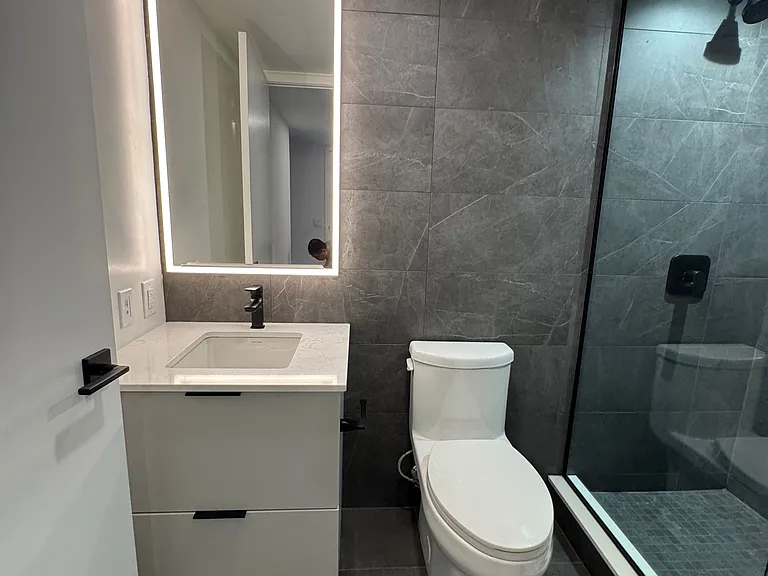 609 Sherbourne St #1001 — Photo 3