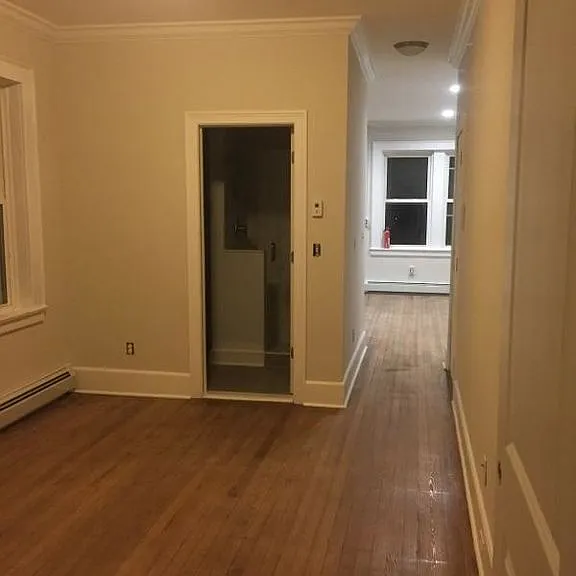 32 Monroe Pl — Photo 4