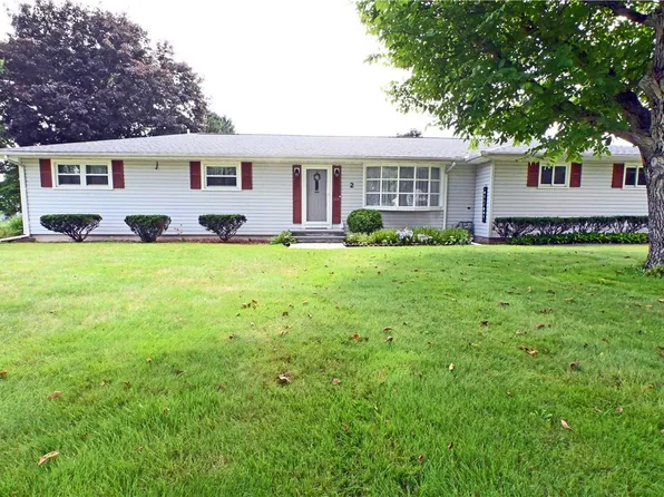 2 Cayuga Dr, Horseheads, NY 14845