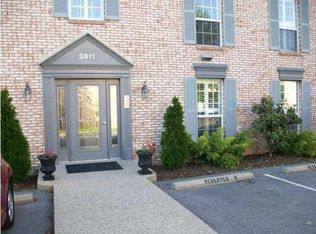 3811 Chamberlain Ln APT B, Louisville, KY 40241