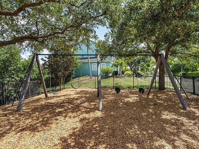 949 Allegro Ln — Photo 96
