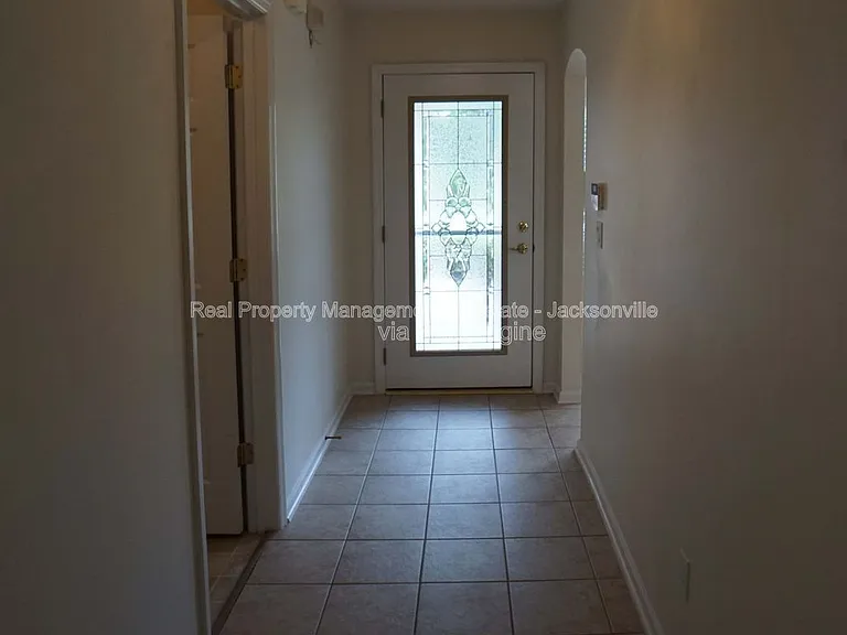 1721 Keswick Rd — Photo 4