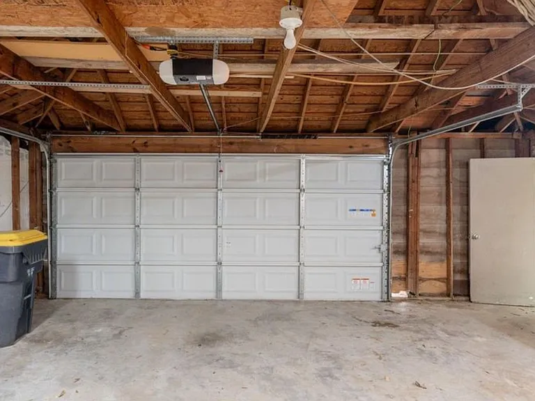 15807 Ripplewind Ln — Photo 23