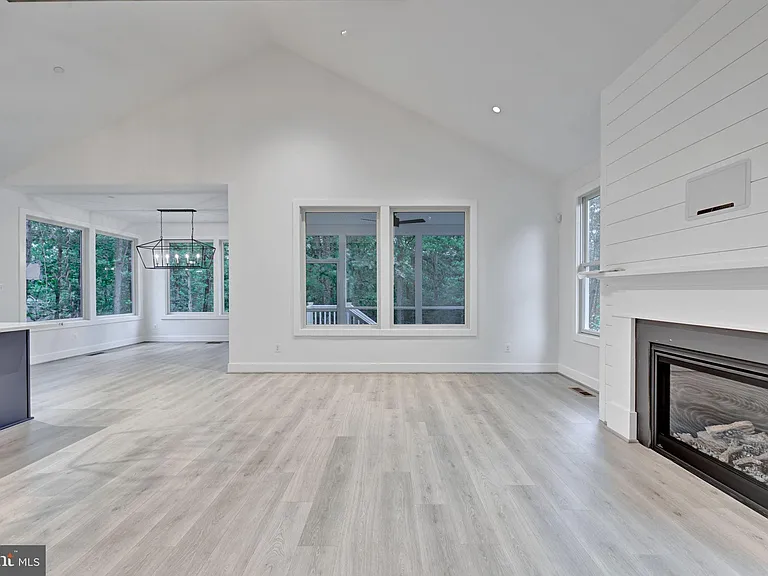8179 Bodkin Ave — Photo 17