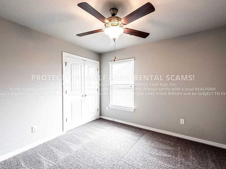 4456 W Wales Dr — Photo 9