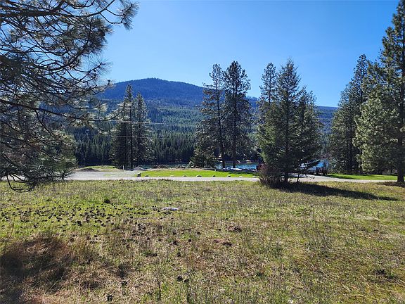 2nd image of 1 River Rd