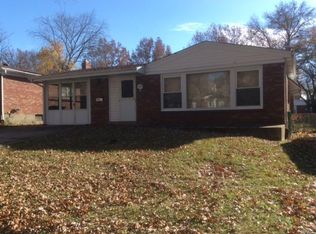 7188 White Oak Ln, Saint Louis, MO