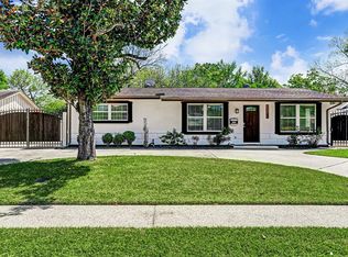 8622 Glenheath St, Houston, TX 77061