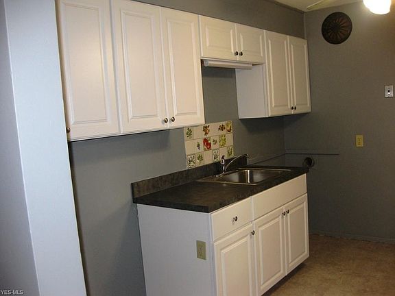 5th image of 233 Wyleswood Dr #235