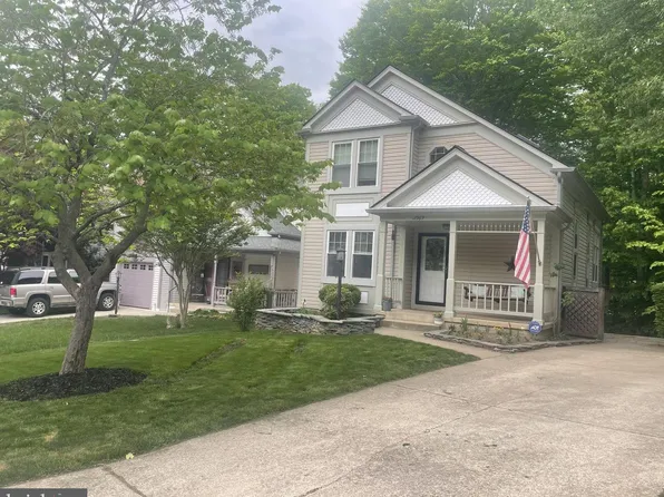 11969 Holly View Dr, Woodbridge, VA 22192