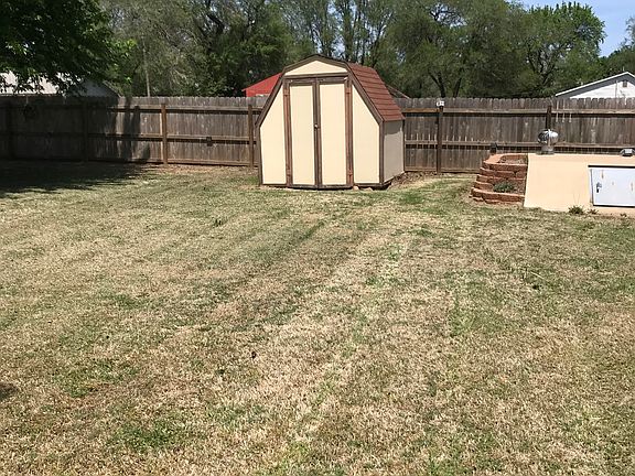Storage shed & storm shelter