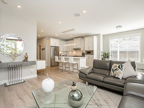 5th image of 3618 150th St #51