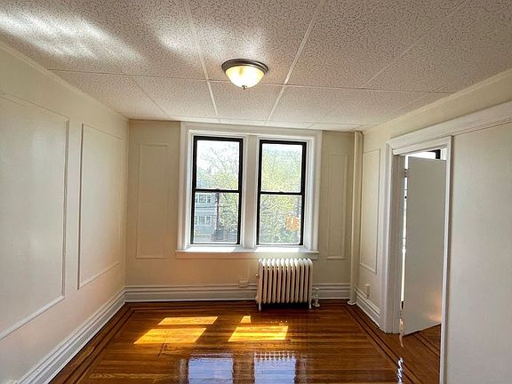 4th image of 1111-1113 Kennedy Blvd #C1