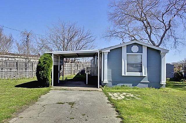 1st image of 4011 Lands End Ct