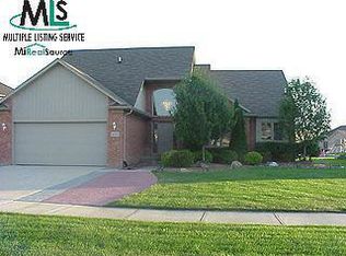 48799 Park Pl, Macomb, MI 48044