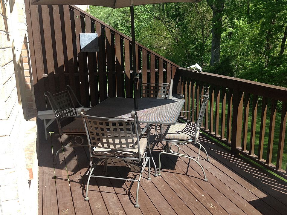 Private deck