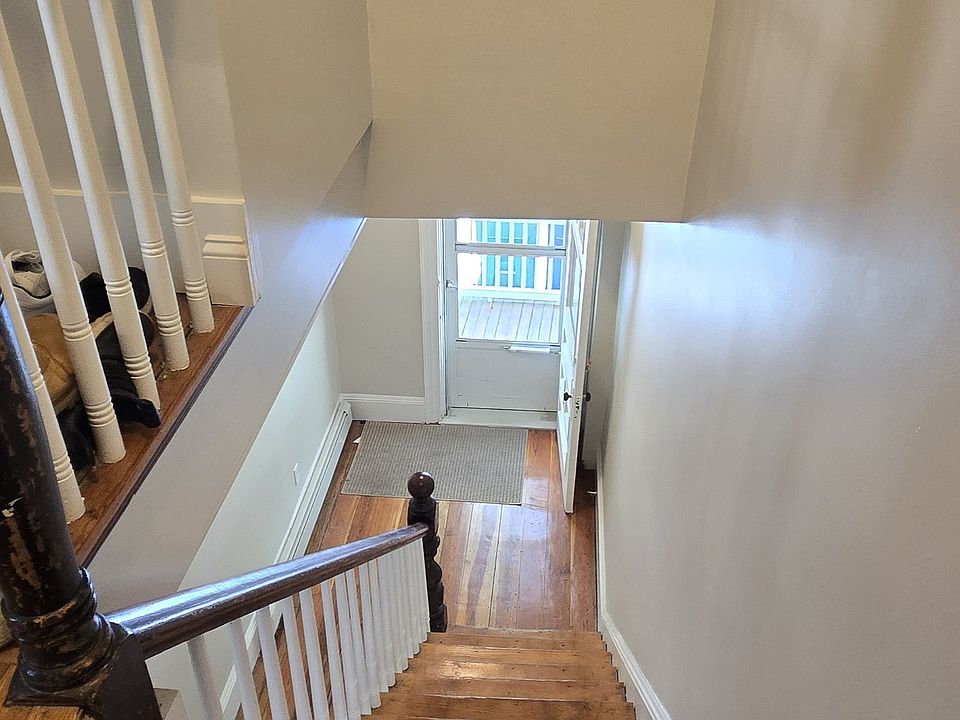 Top unit on 2nd floor