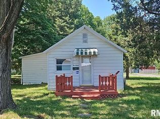 116 S Yoos St, Centralia, IL 62801