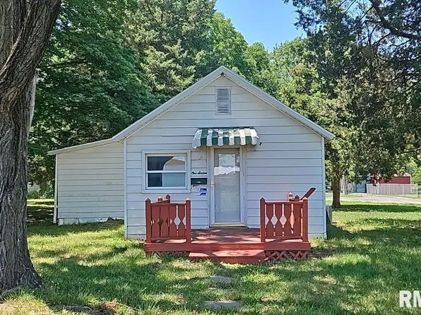 116 S Yoos St, Centralia, IL 62801